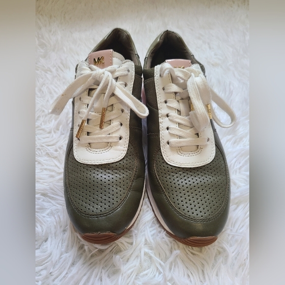 Michael Kors Olive Green W/ Pink and White Accent leather Sneakers Bubbl… - Picture 3 of 8